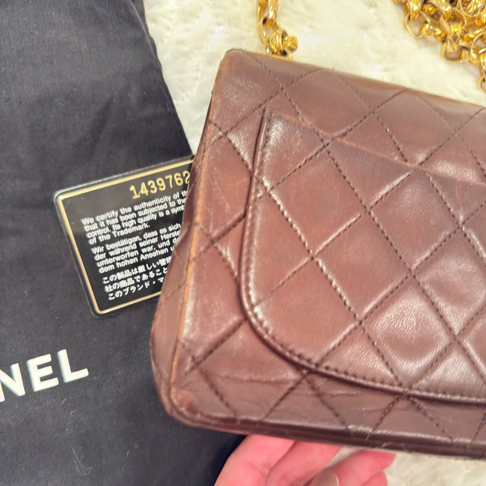 Chanel Mini Square - Picture 5 of 8